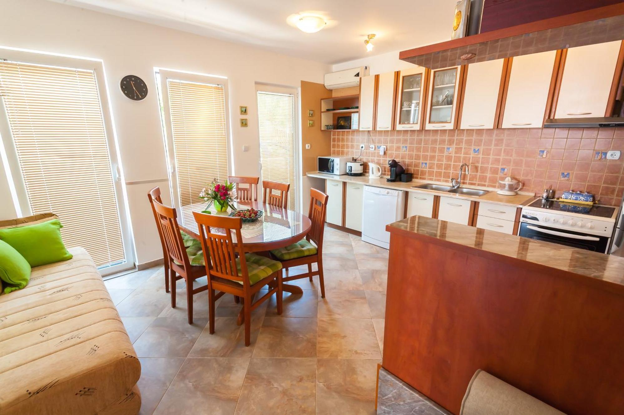 Apartments Mila Krimovica Kamer foto